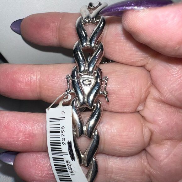 Rhodium Plated Bronze Chevron Link With Double Lock Bracelet - Picture 3 of 7